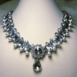 Silver Rhinestone Pearl Choker Necklace
